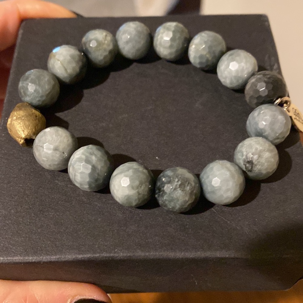 Bracelet/Bangle Set - Picture 4 of 4